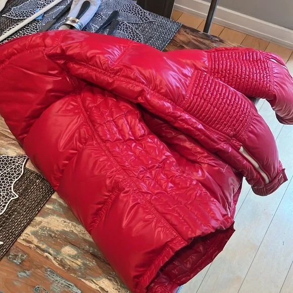 SALE! EUC MONCLER moto-style puffer jacket/Red Hot & Ready for Whatever Weathah! - Picture 15 of 17